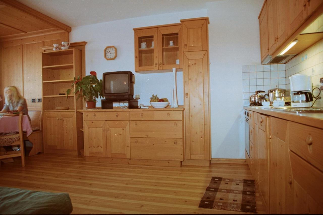 Residence Holiday Pozza di Fassa Exterior foto
