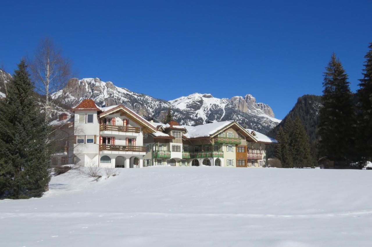 Residence Holiday Pozza di Fassa Exterior foto
